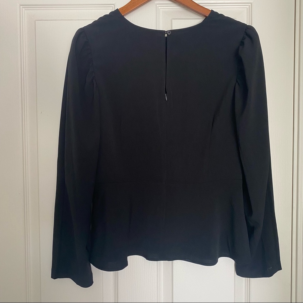 Express Blouse - Picture 2 of 3
